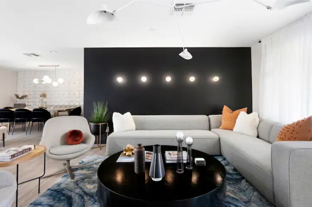 Photo of Livingroom in Scottsdale Estates Six