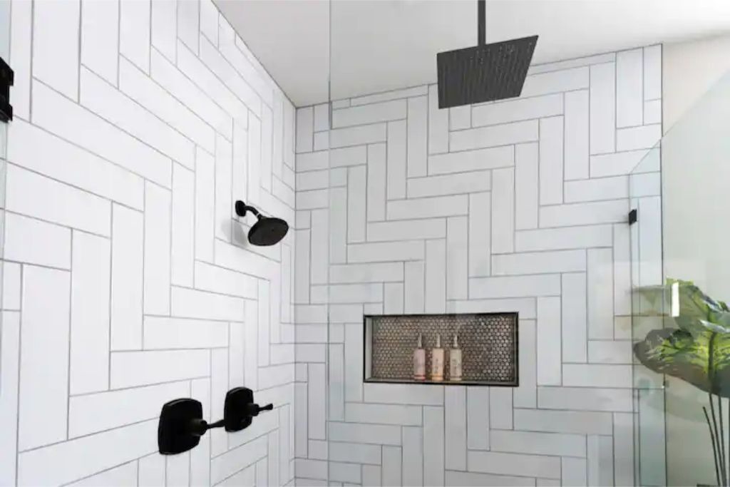 Photo of Bathroom in Scottsdale Estates Six