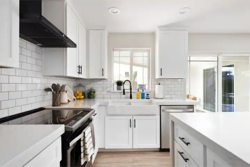 Photo of Kitchen in Scottsdale Estates Six