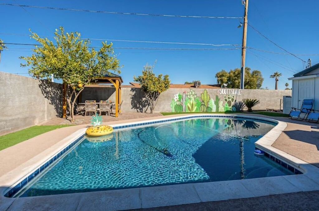 Photo of Outdoor in Papago Parkway