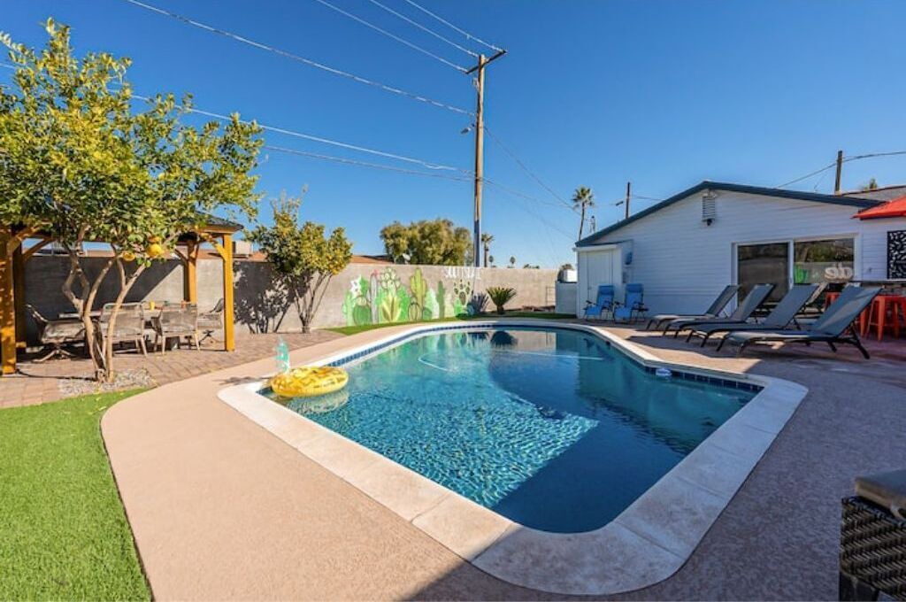 Photo of Outdoor in Papago Parkway