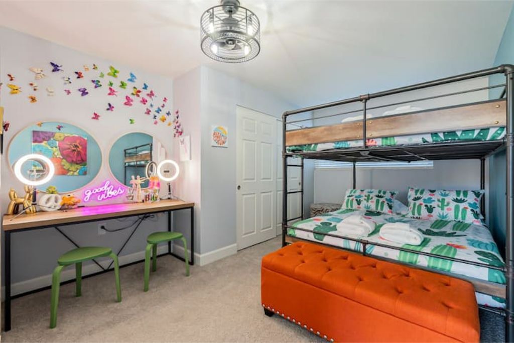 Photo of Bedroom in Papago Parkway