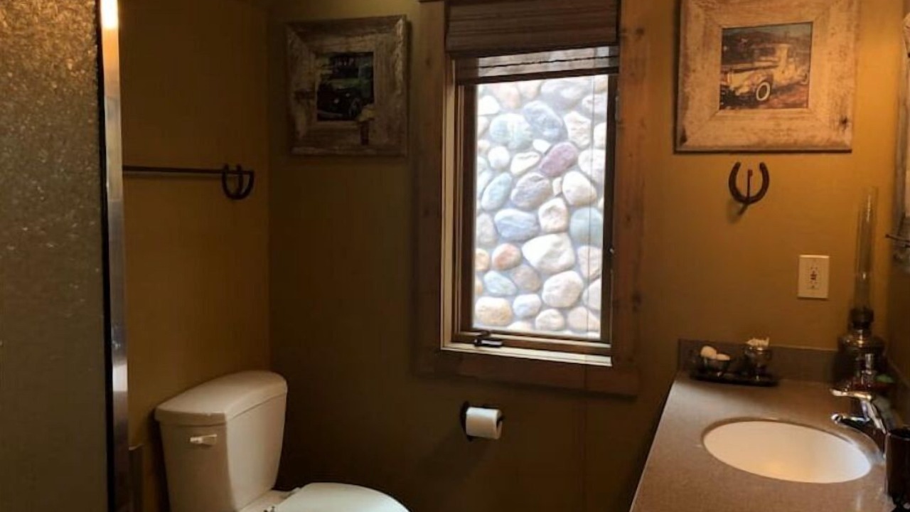 Photo of Bathroom in Panguitch