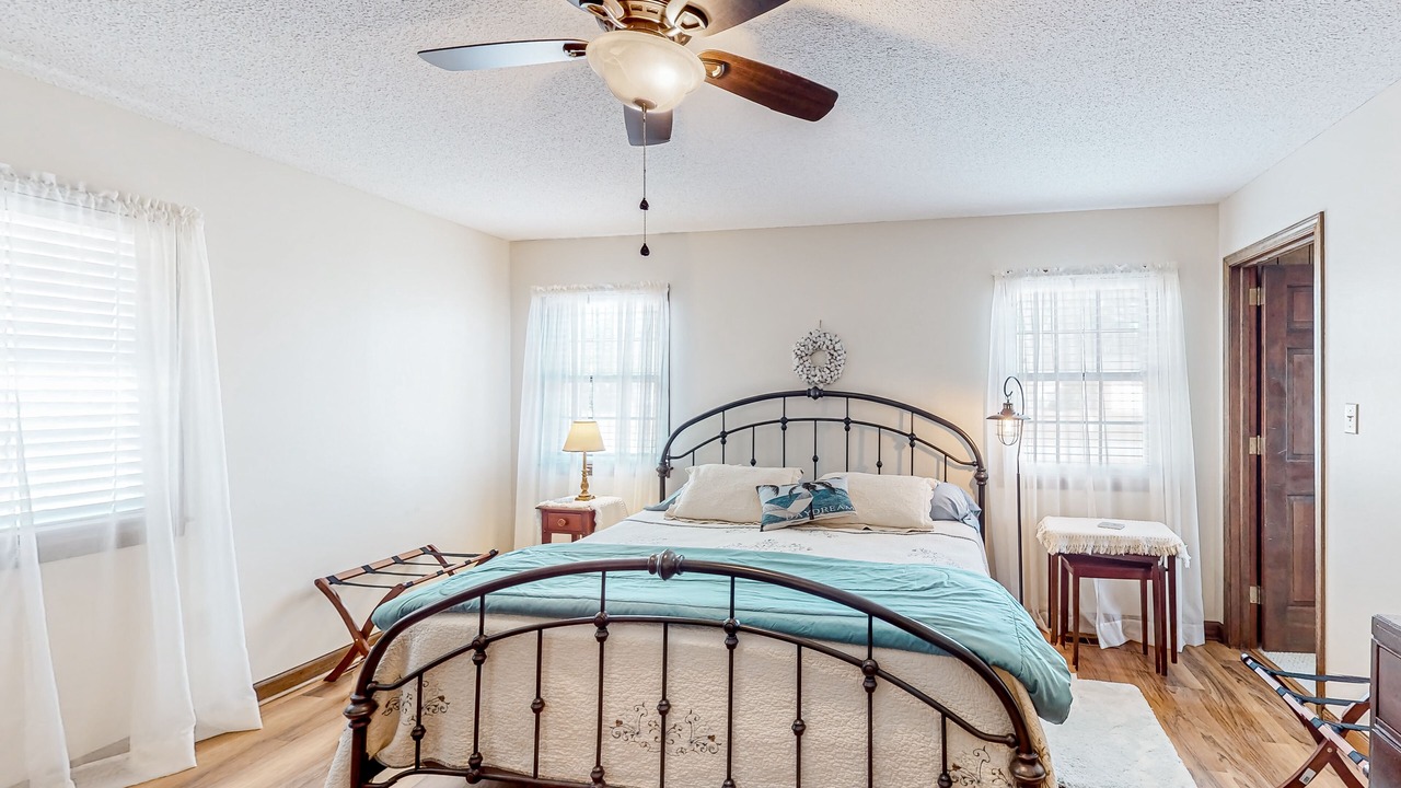 Photo of Bedroom in Newport