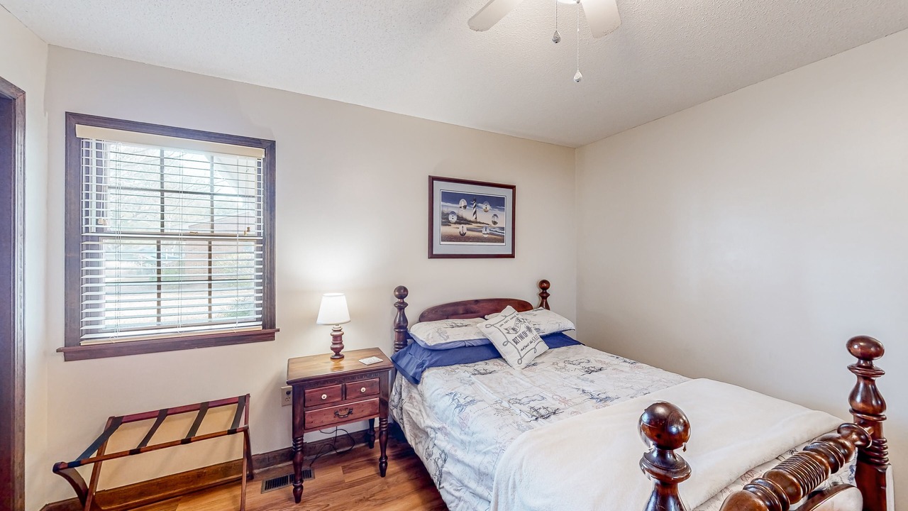 Photo of Bedroom in Newport