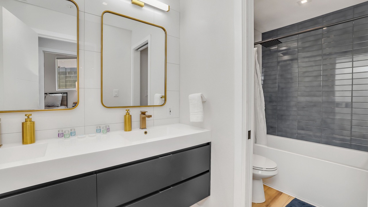 Photo of Bathroom in Village Grove