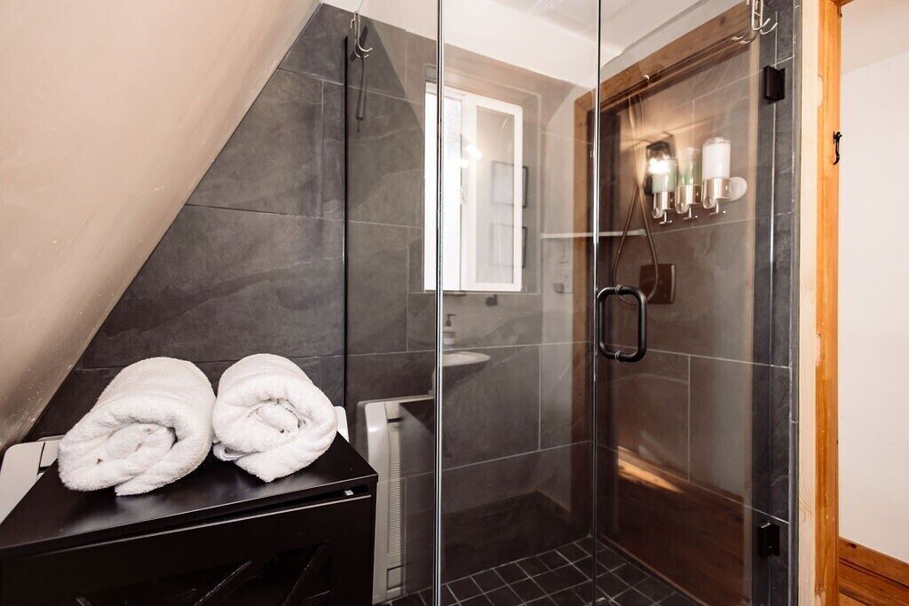 Photo of Bathroom in Sierra Cedars