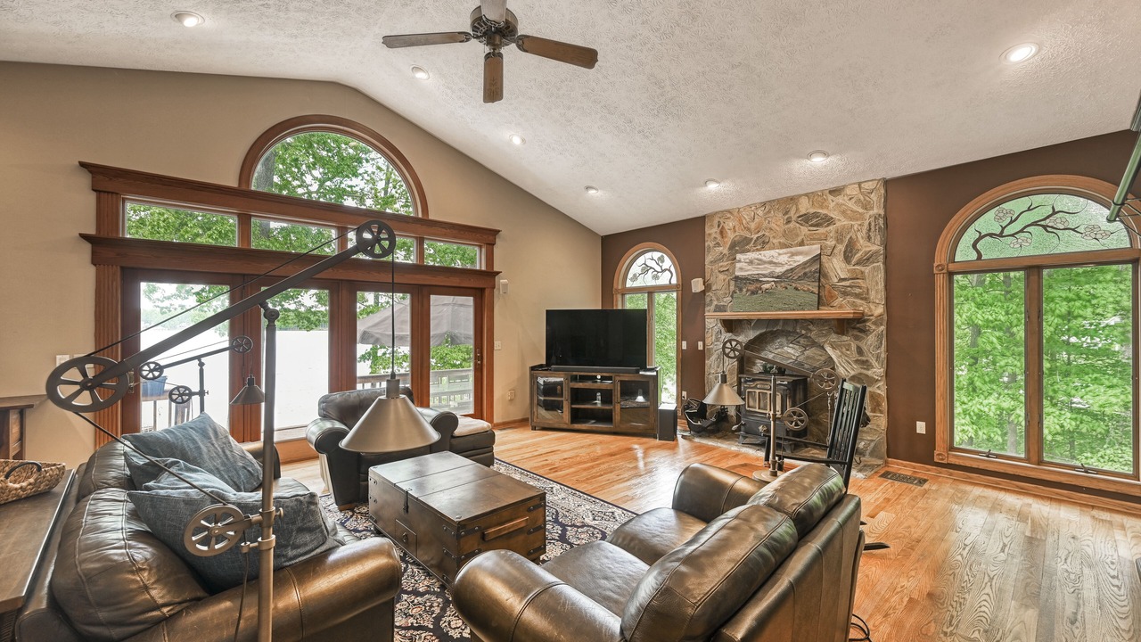 Photo of Livingroom in Bumpass