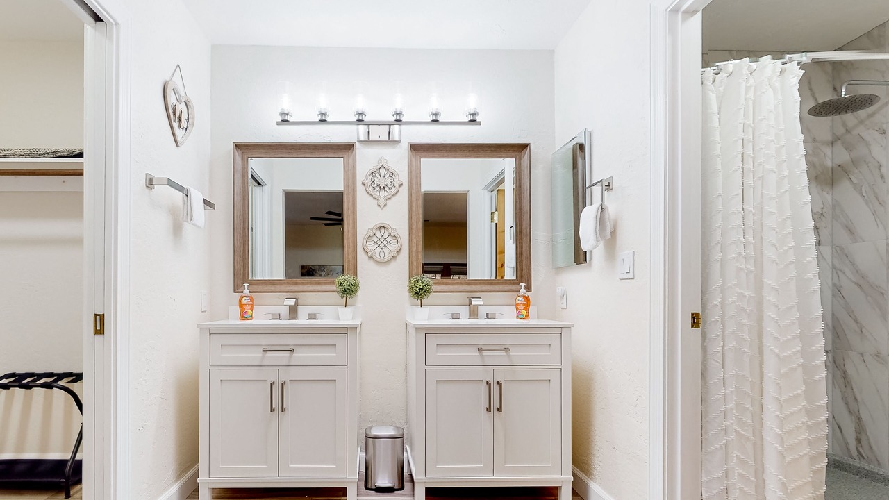 Photo of Bathroom in Tucson Estates