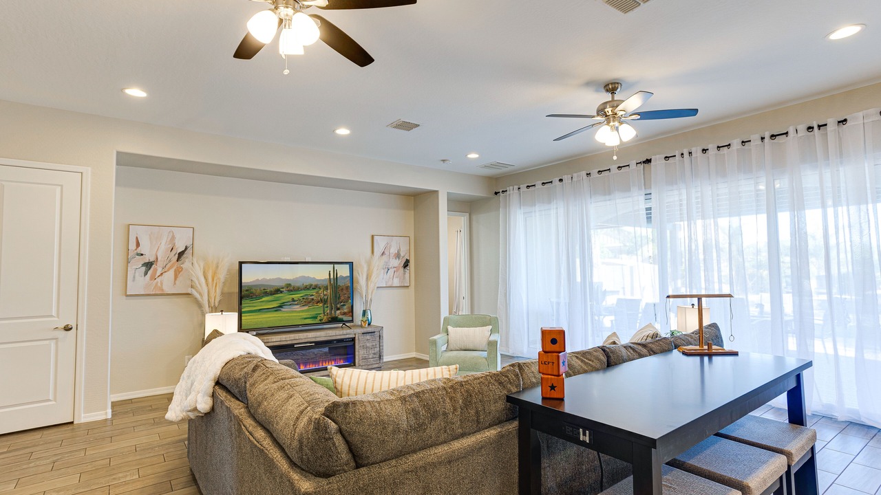 Photo of Livingroom in Queen Creek