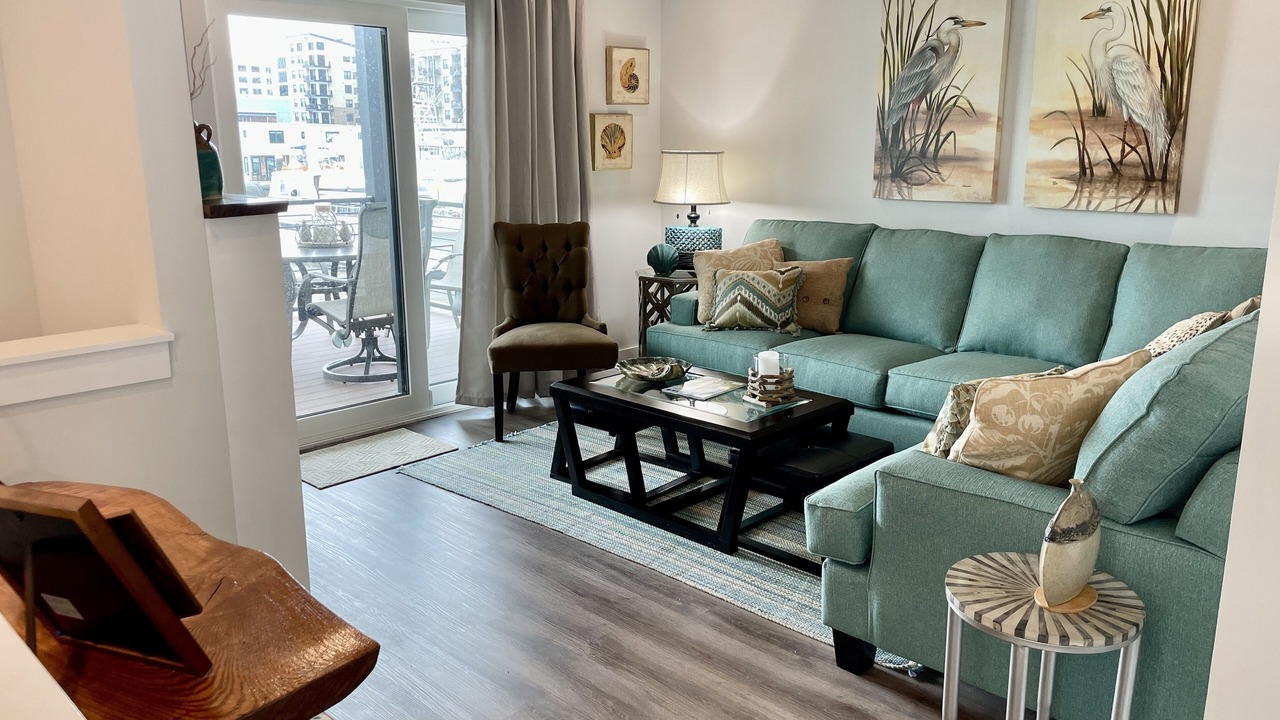Photo of Livingroom in River District