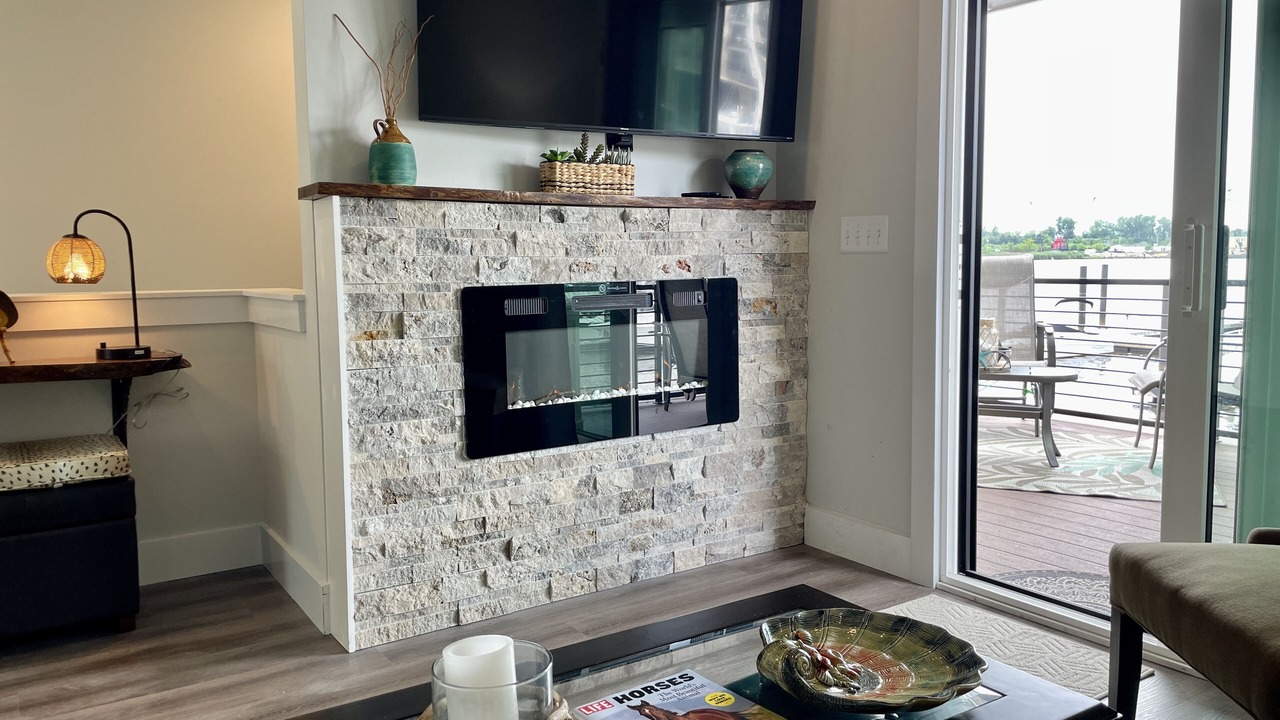 Photo of Livingroom in River District