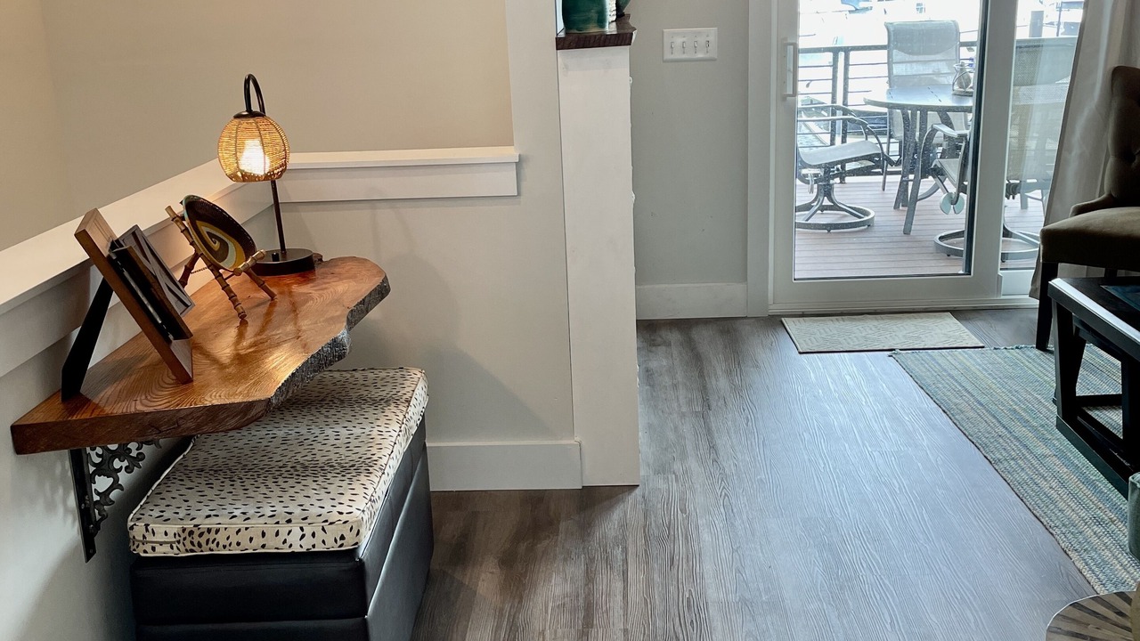Photo of Livingroom in River District