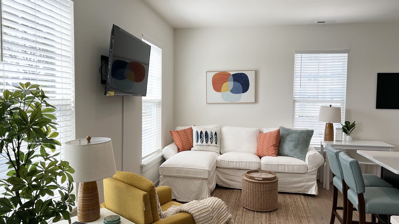 Photo of Livingroom in Northeast Virginia Beach