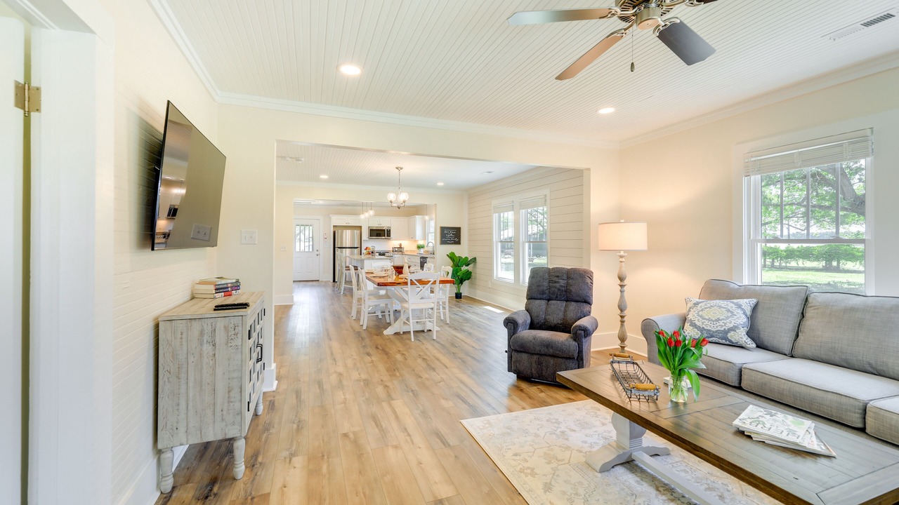 Photo of Livingroom in New Bern