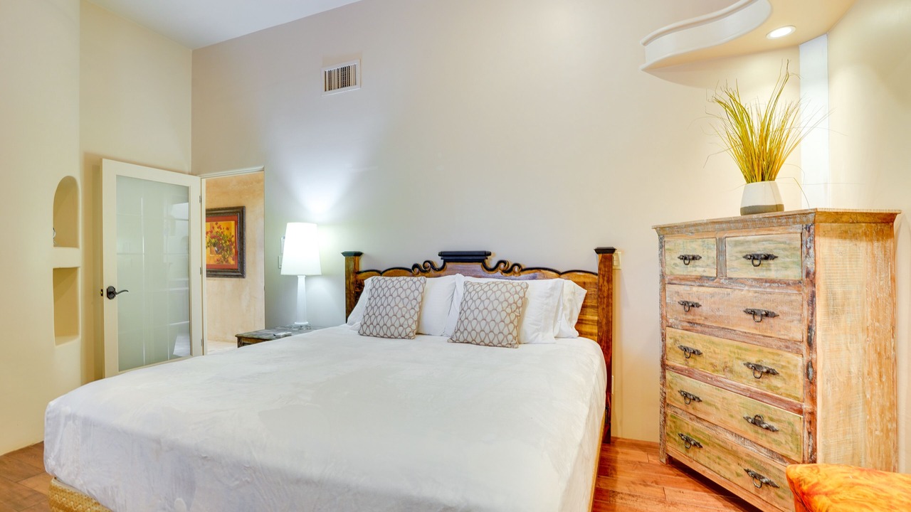 Photo of Bedroom in Houghton