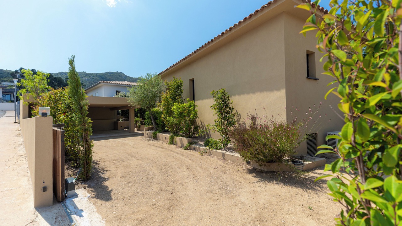 Photo of Outdoor in Figari