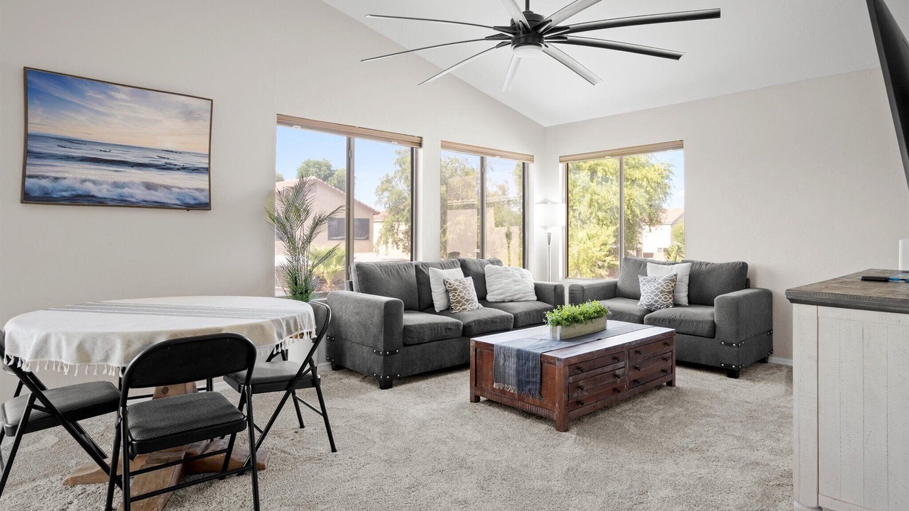 Photo of Livingroom in Springer Ranch