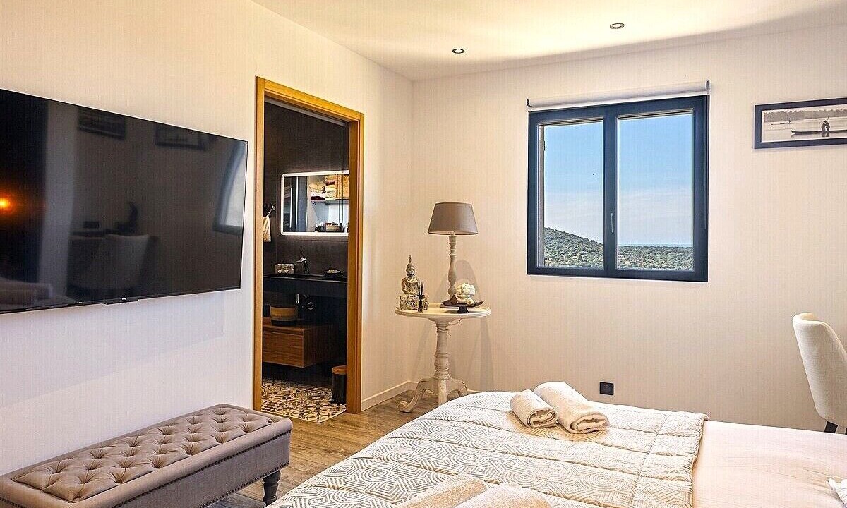 Photo of Bedroom in Belgodere