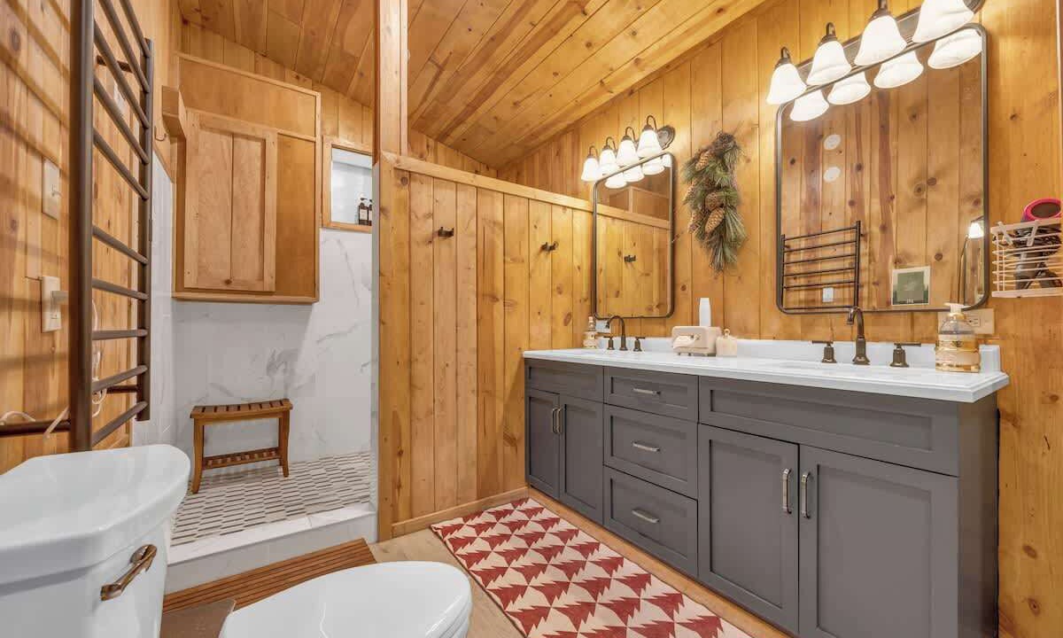 Photo of Bathroom in Show Low