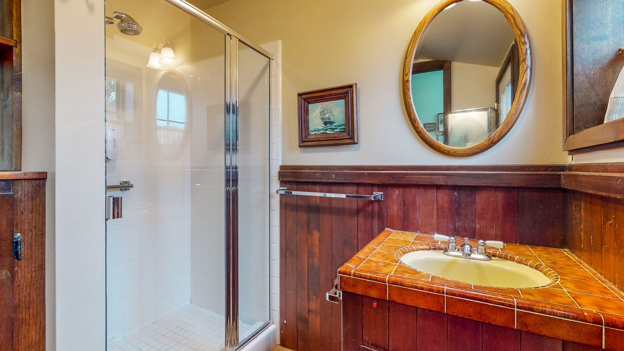 Photo of Bathroom in Lakeport