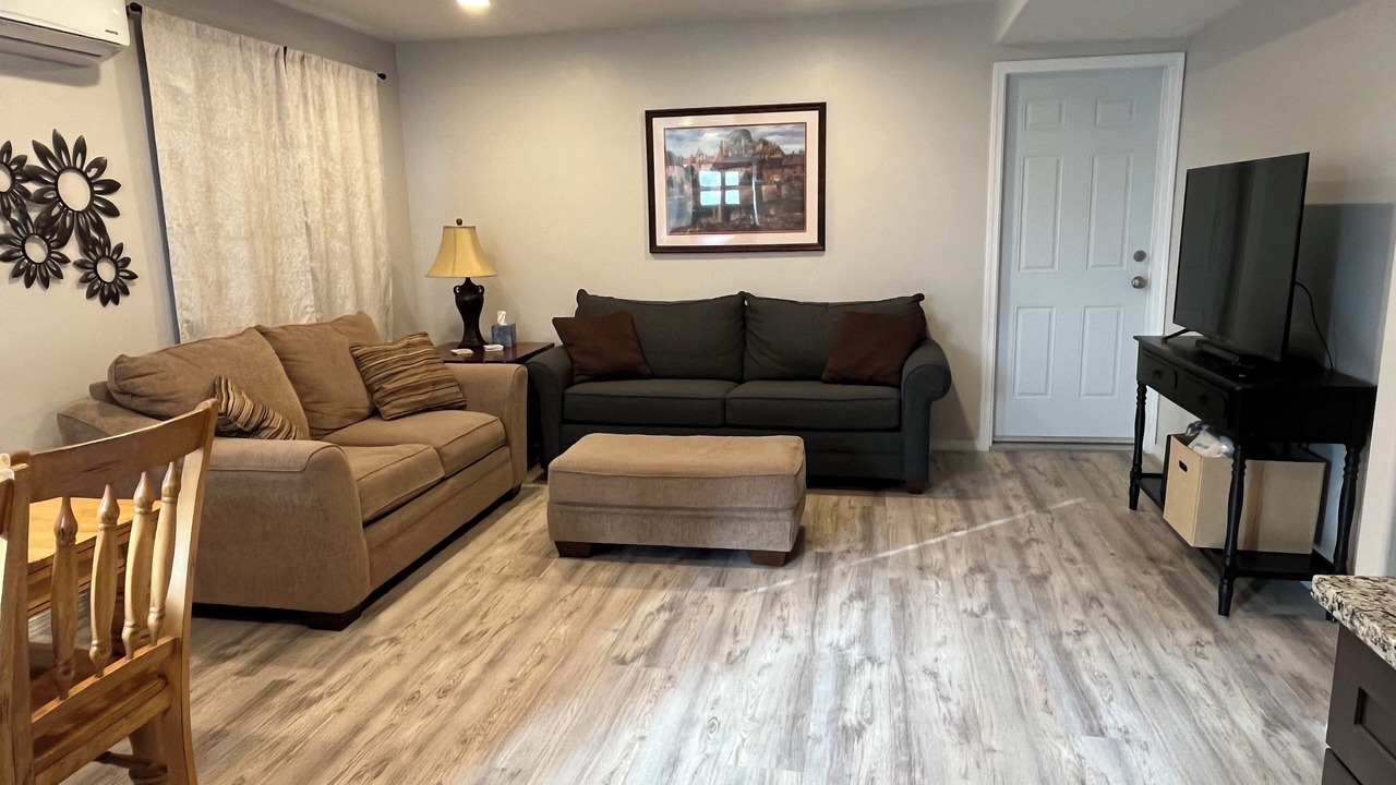 Photo of Livingroom in Hurricane