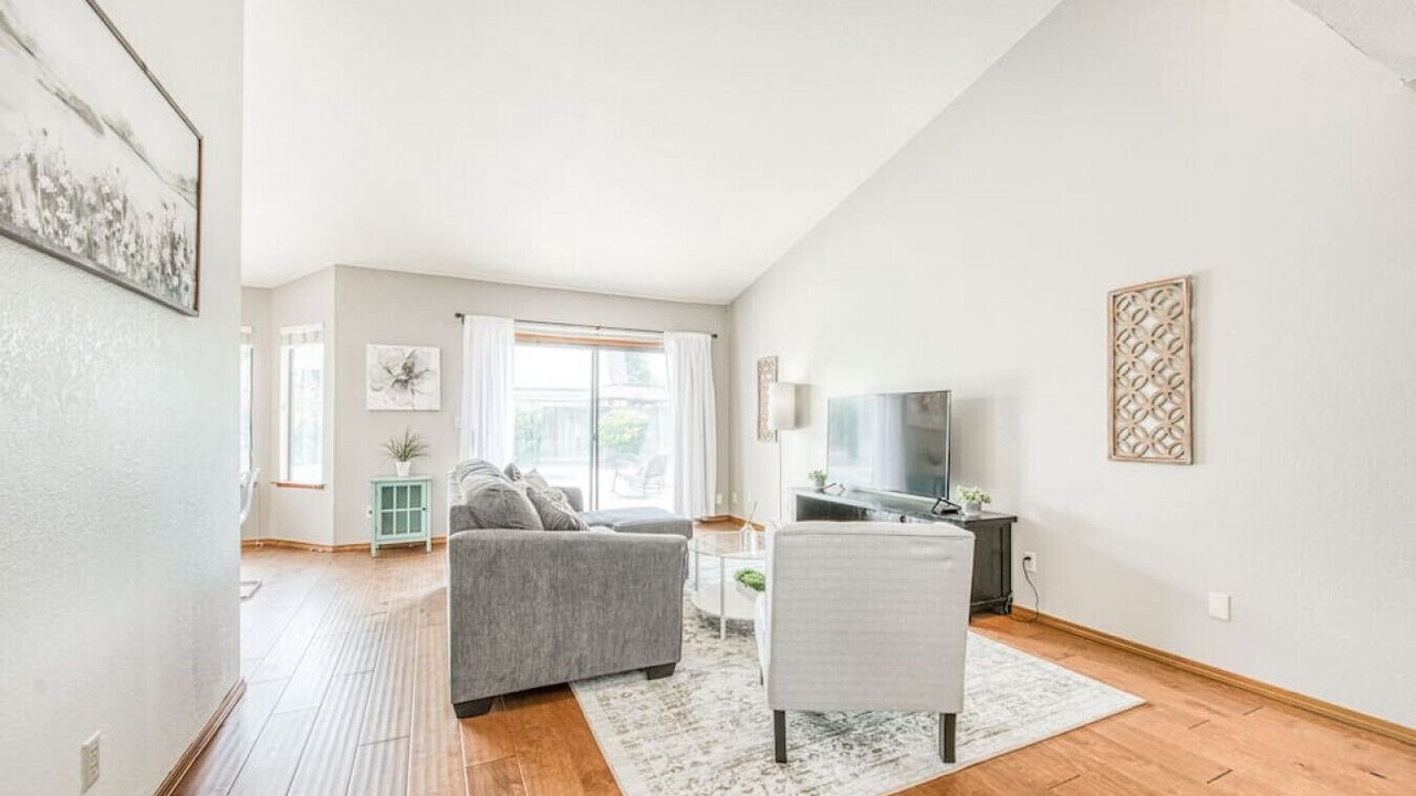 Photo of Livingroom in Raisin
