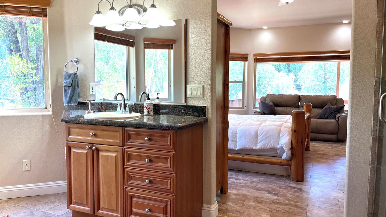 Photo of Bathroom in Hatch