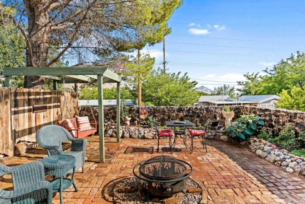 Photo of Outdoor in Hurricane