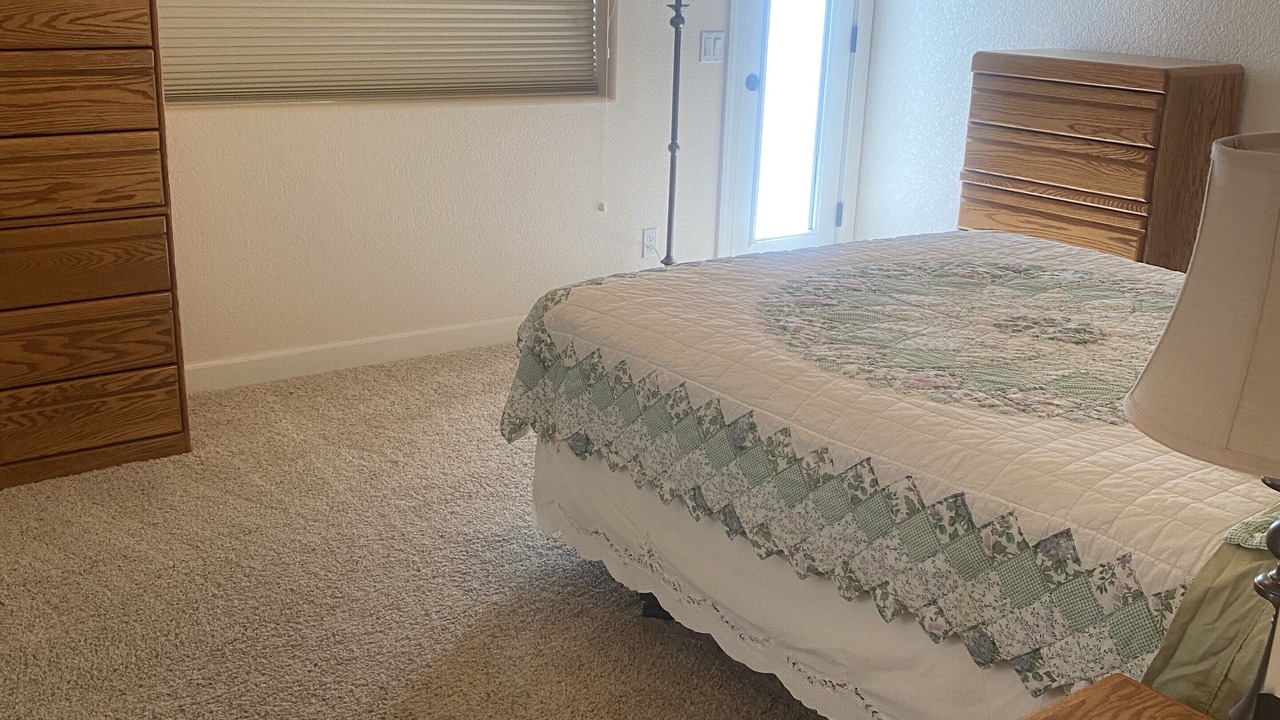 Photo of Bedroom in Lake Havasu City