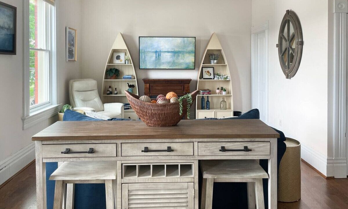 Photo of Livingroom in California