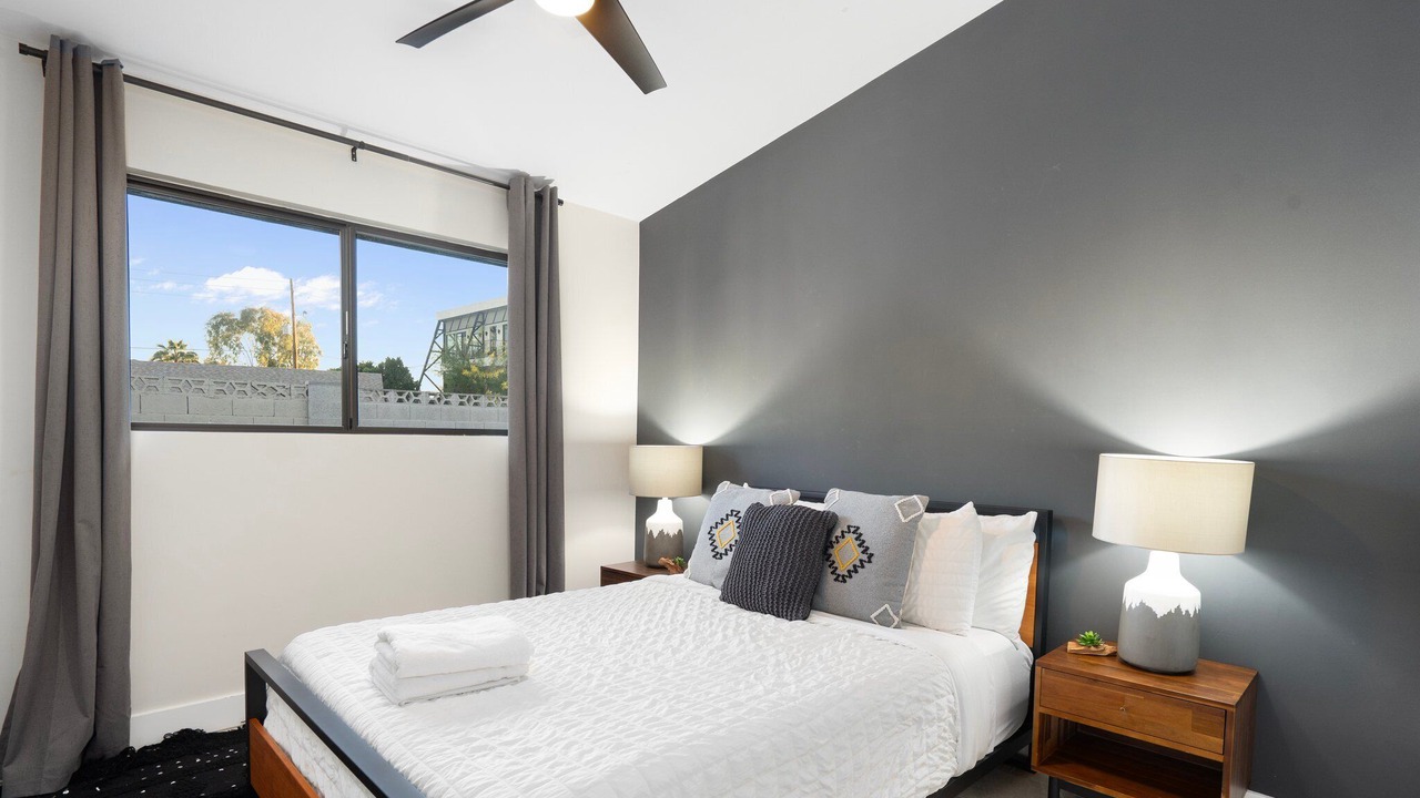 Photo of Bedroom in Entertainment District