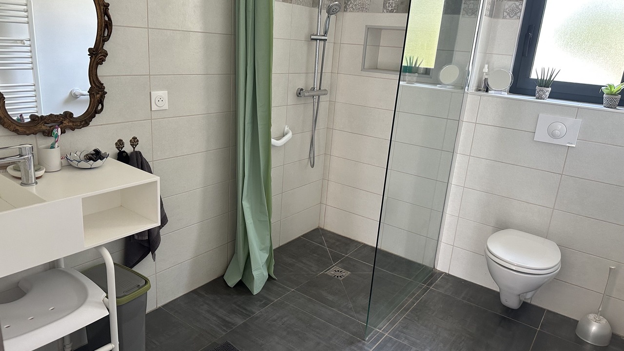 Photo of Bathroom in Santa-Maria-Poggio