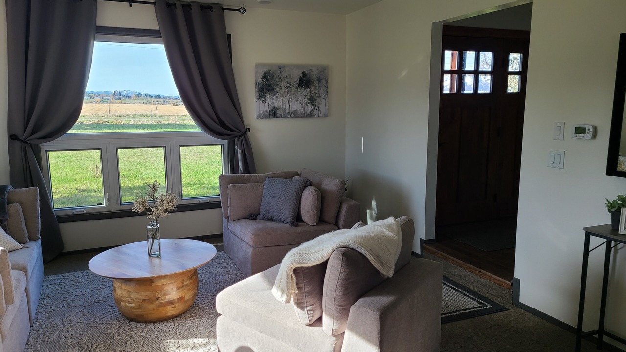 Photo of Livingroom in Corvallis