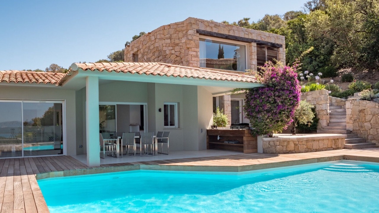Photo of Outdoor in Cirendinu