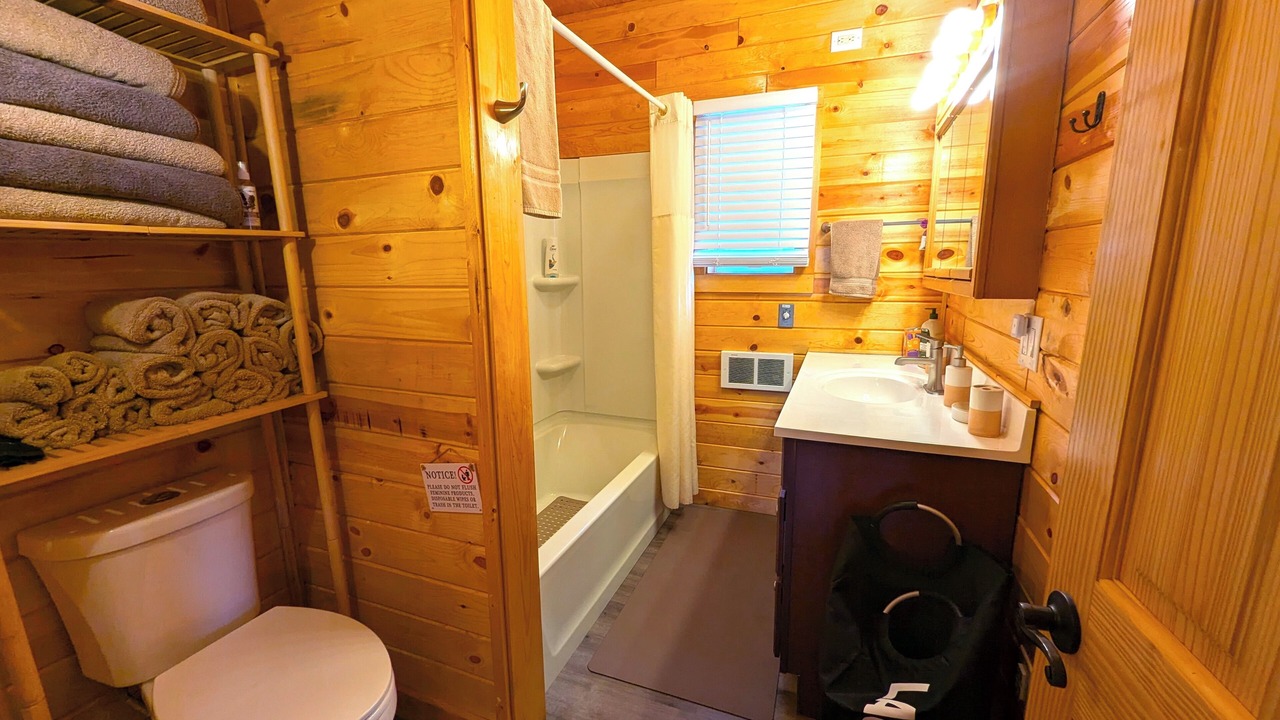 Photo of Bathroom in Gardiner
