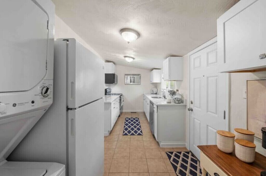 Photo of Kitchen in Bayview