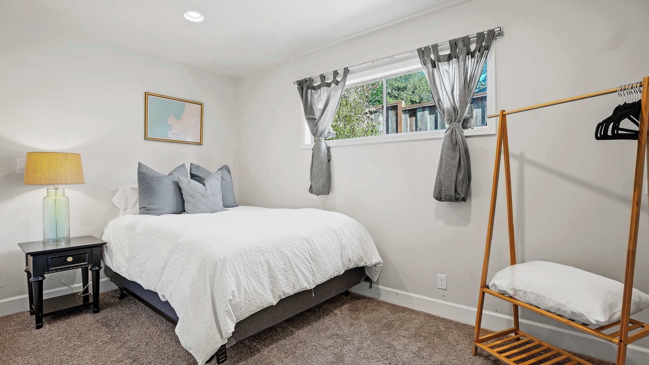 Photo of Bedroom in La Selva Beach