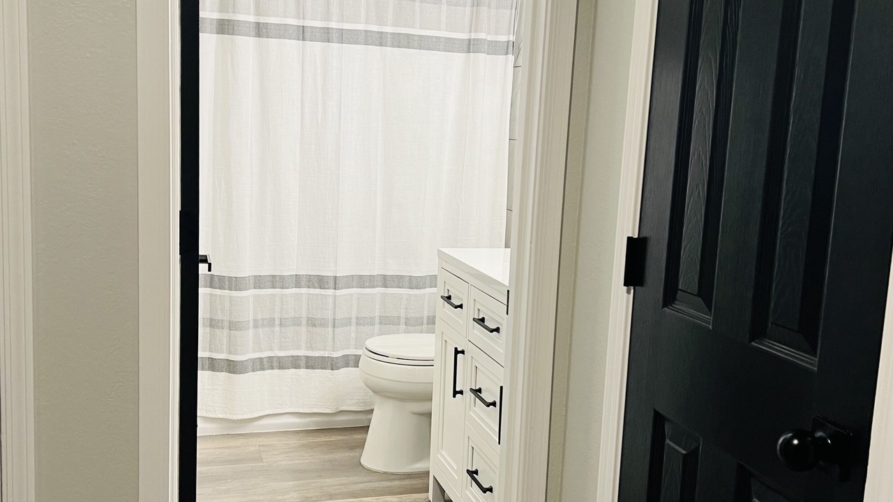 Photo of Bathroom in Alta Mesa