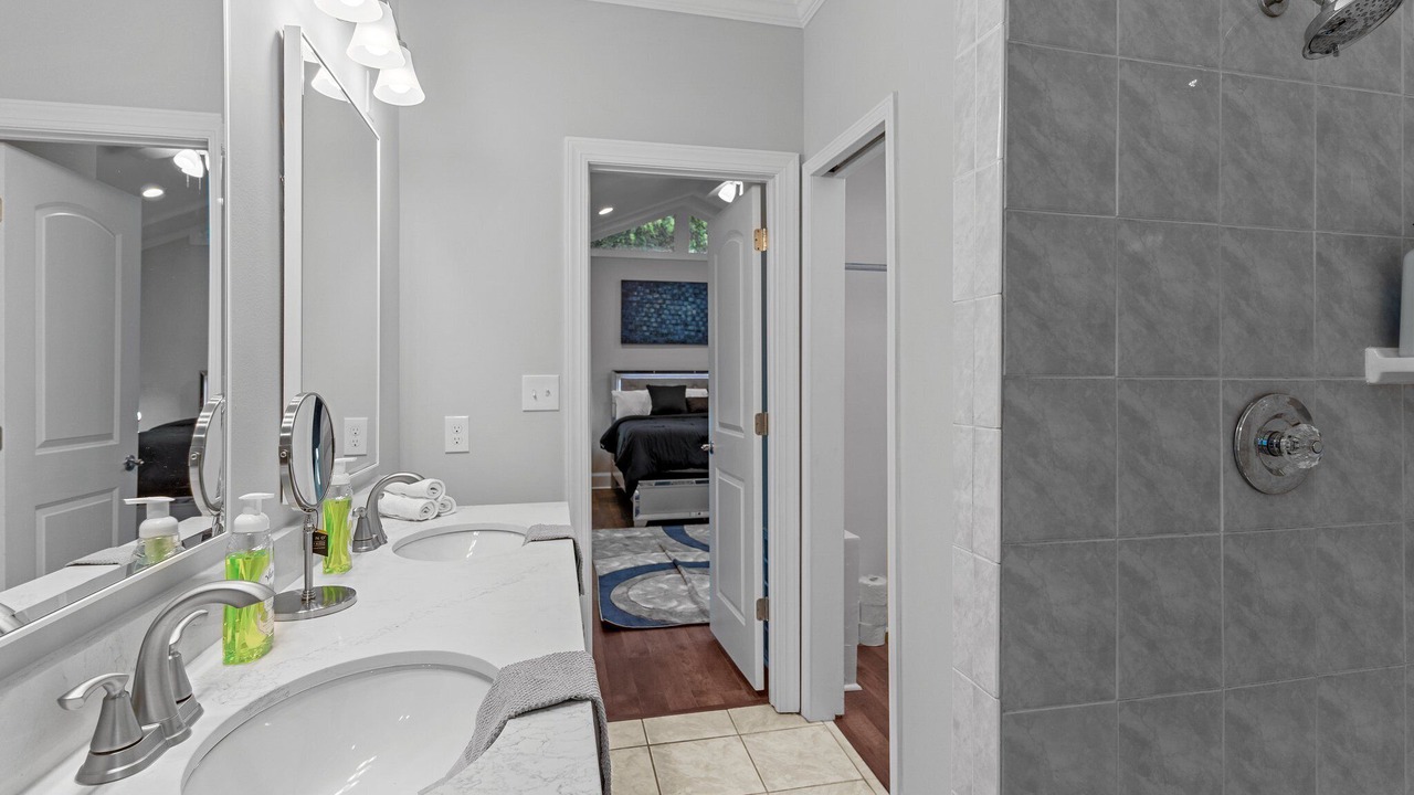 Photo of Bathroom in Forest Hills