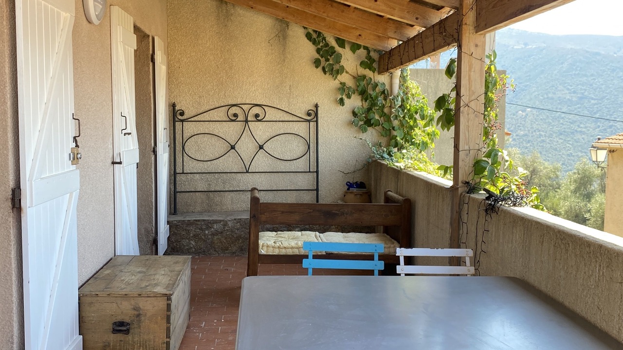Photo of Outdoor in Lama