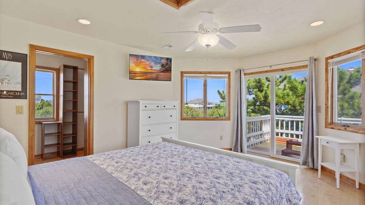 Photo of Bathroom in Whalehead Beach