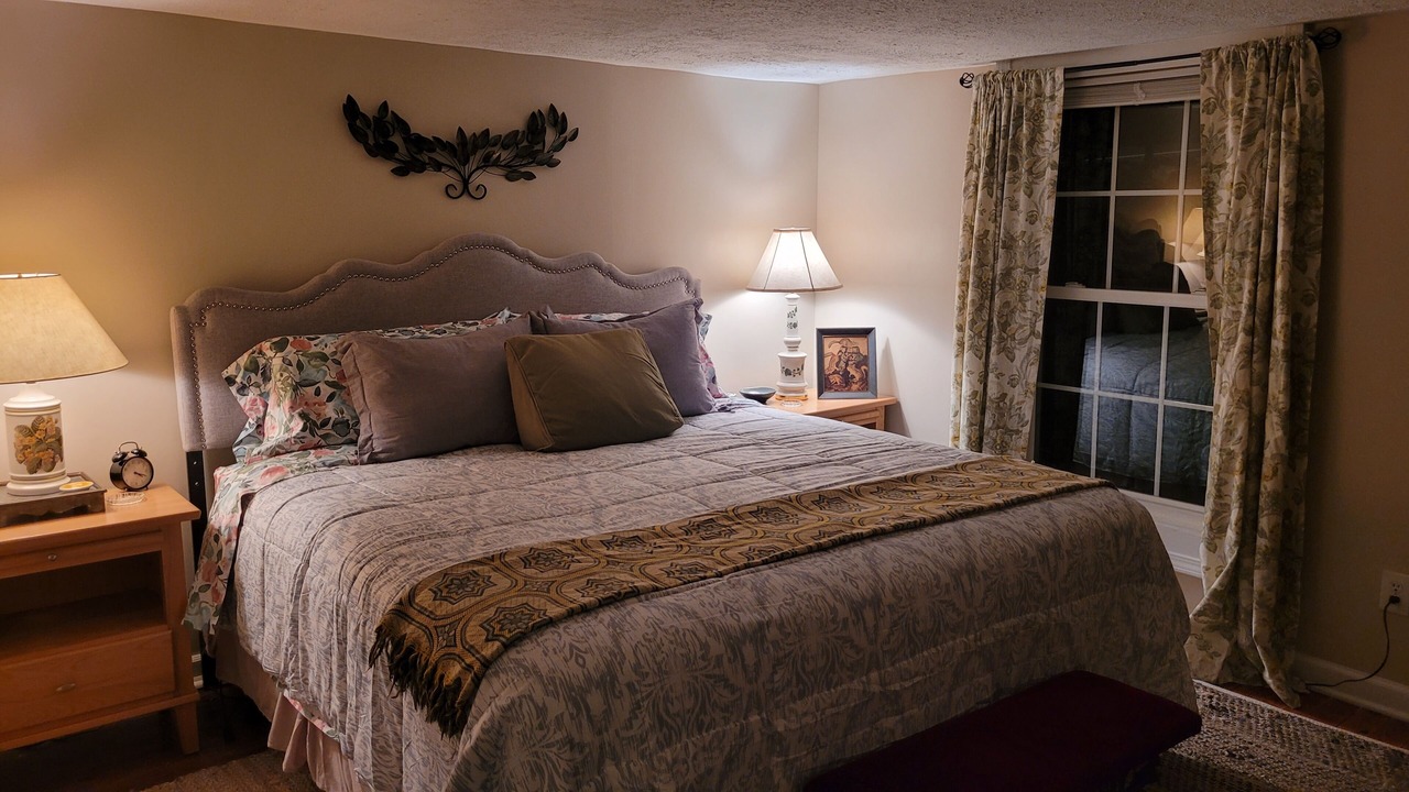Photo of Bedroom in Frankfort