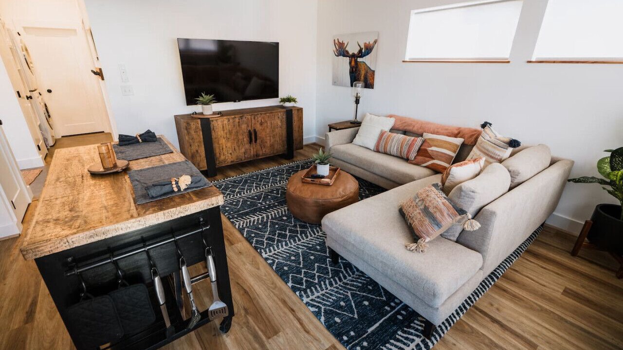Photo of Livingroom in Franklin to the Fort