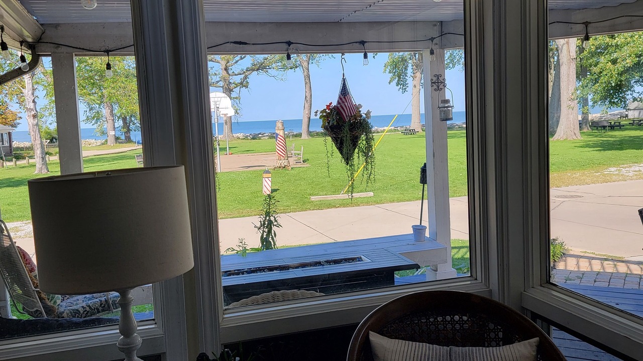 Photo of Outdoor in Huron