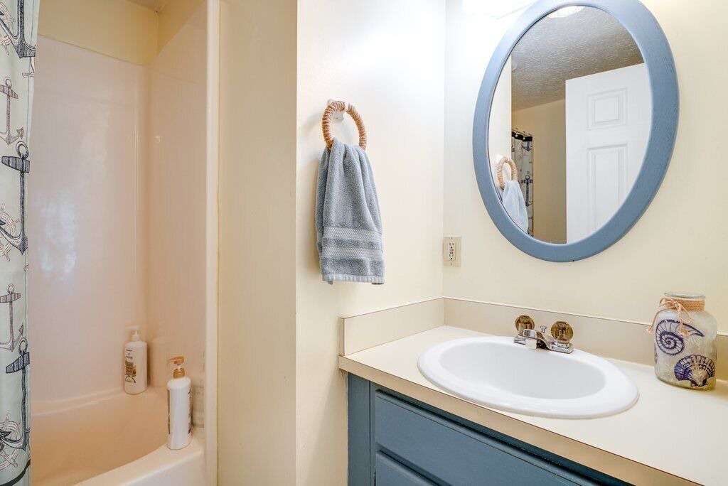 Photo of Bathroom in Huron