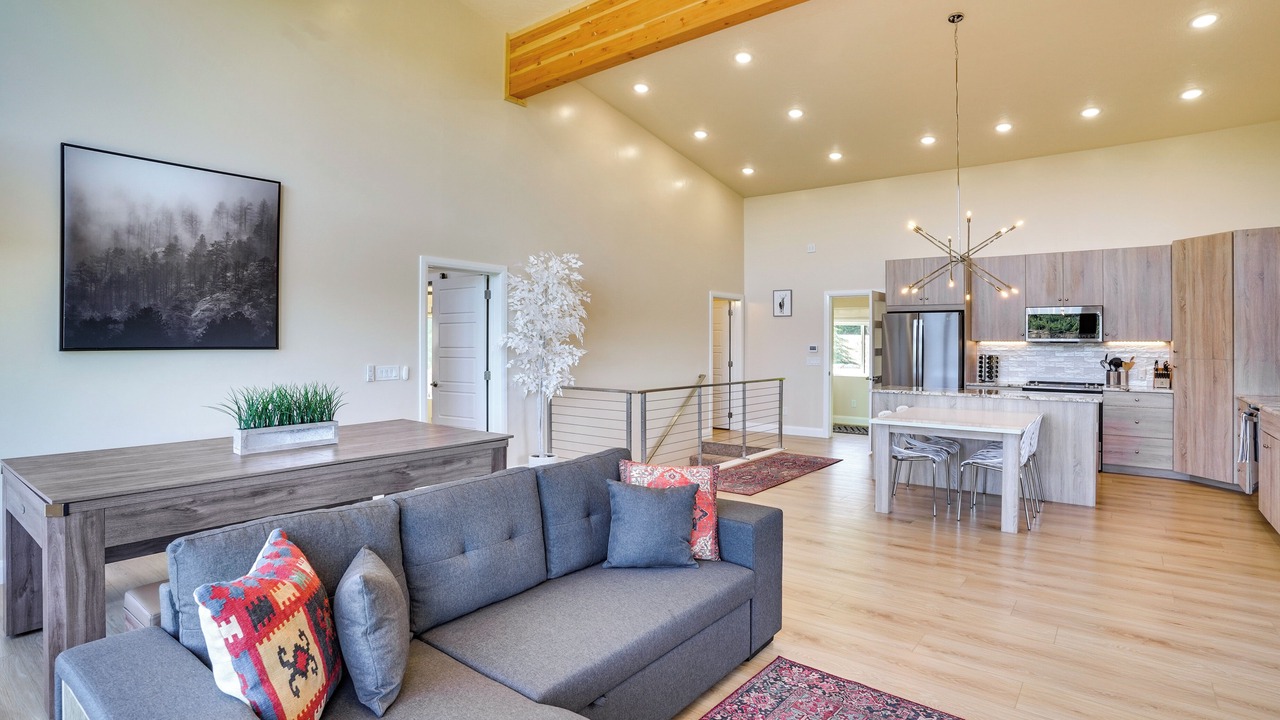 Photo of Livingroom in Mammoth Creek