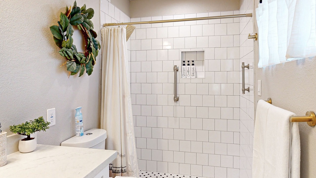 Photo of Bathroom in Dobson Ranch