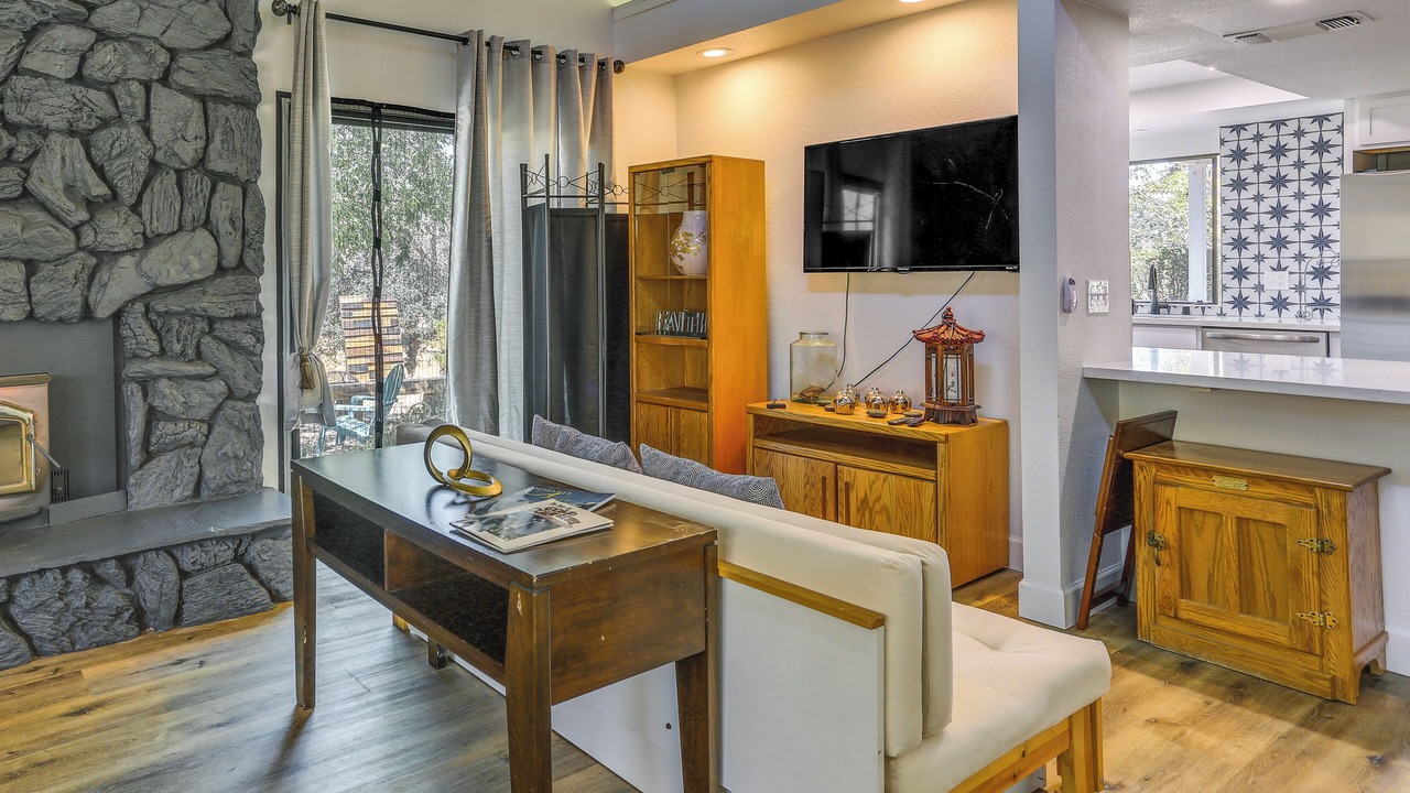 Photo of Livingroom in Yosemite Lakes