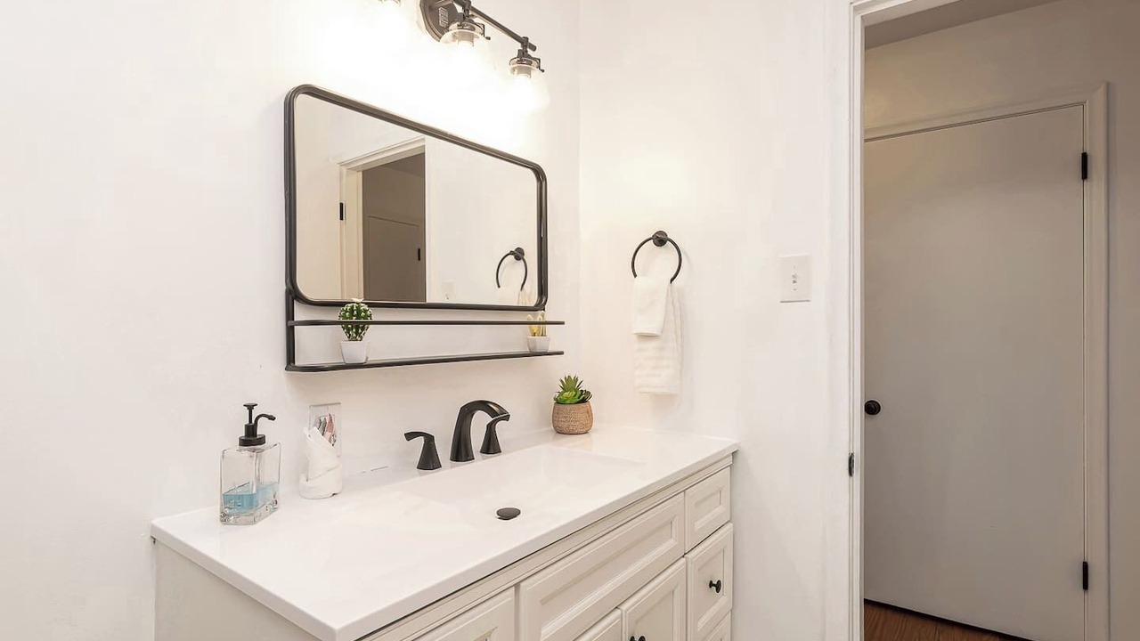 Photo of Bathroom in Deer Park